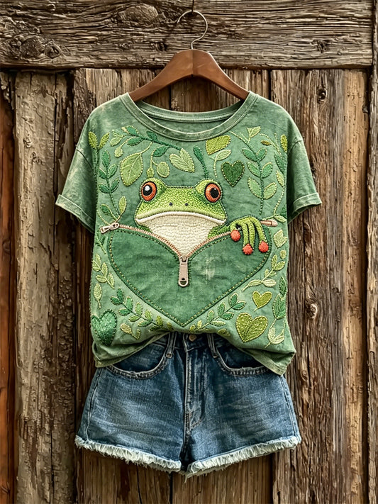 Women's Lovely Tree Frog & Leaves Art Print short-sleeved T-shirt