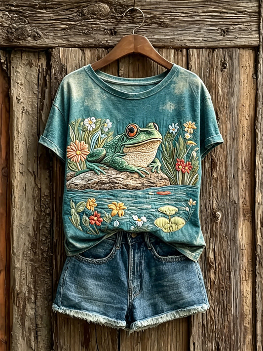 Women's Frog & Floral Pond Art Print short-sleeved T-shirt