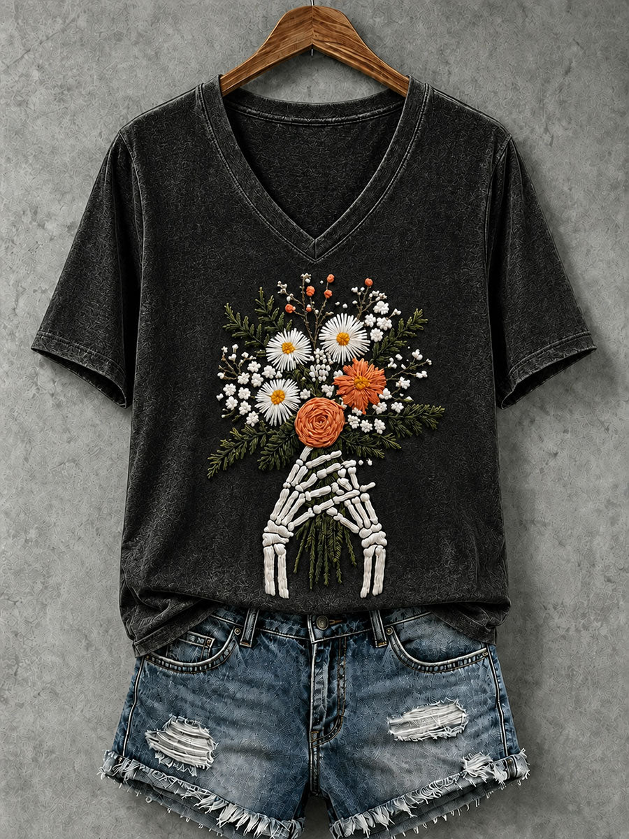 Women's Skull and Floral Print Casual T-Shirt