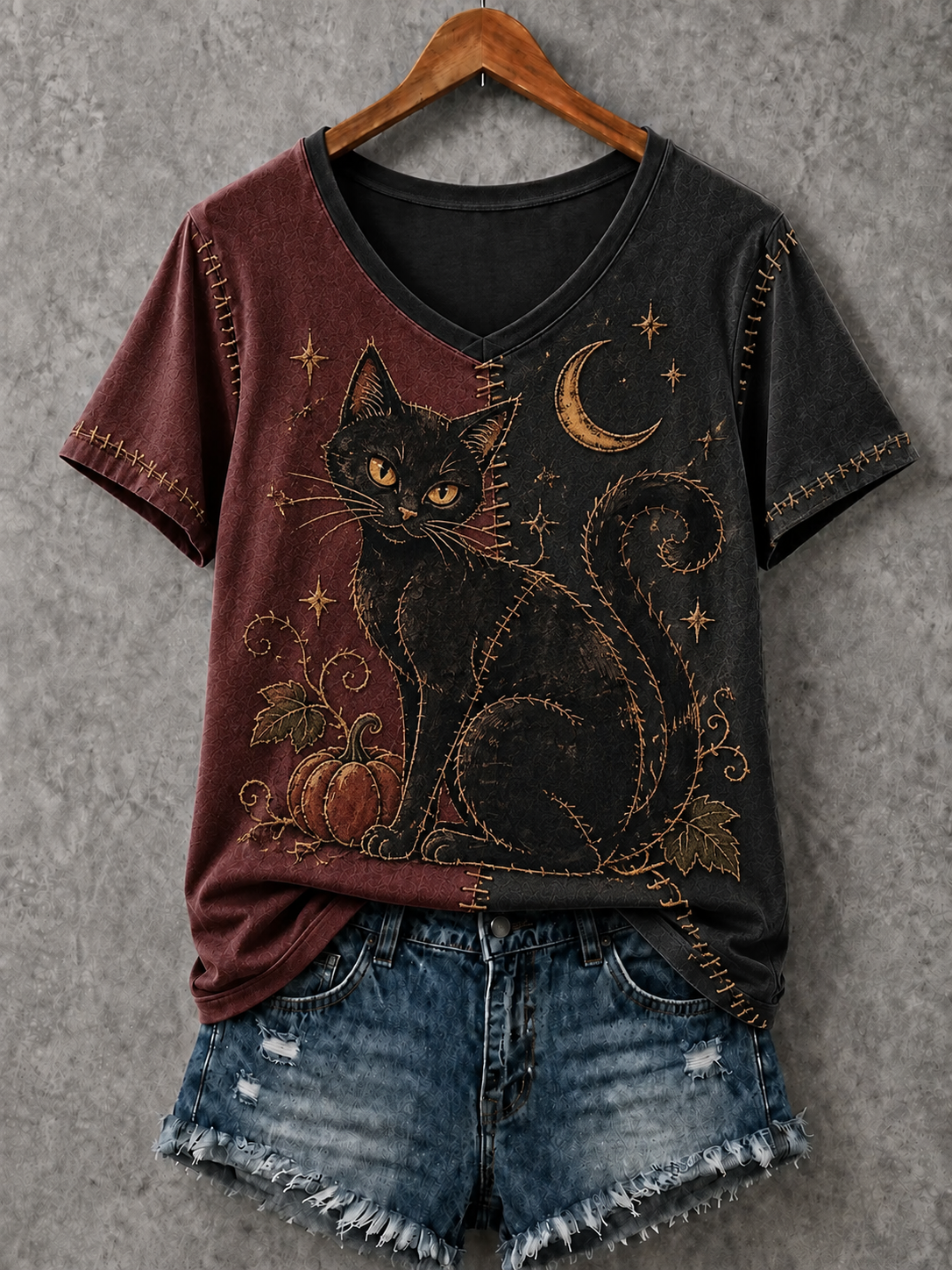 Women's Halloween Cat Printed V-neck T-shirt